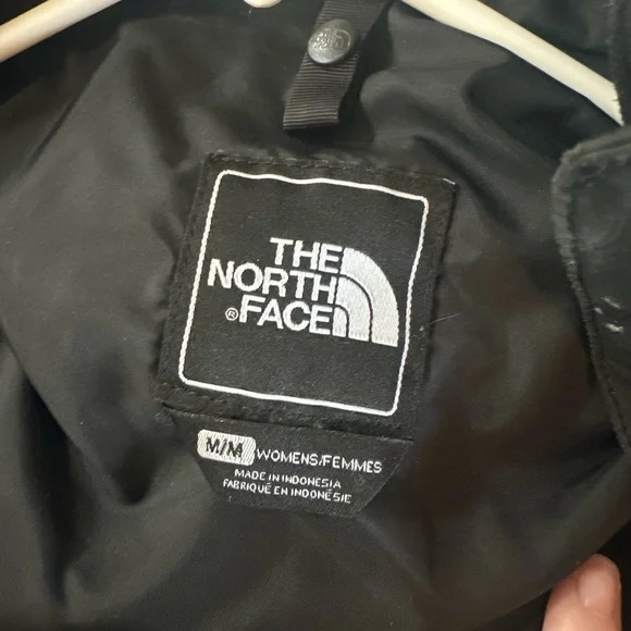 The North Face Women Black Performance Jacket - Picture 3 of 5